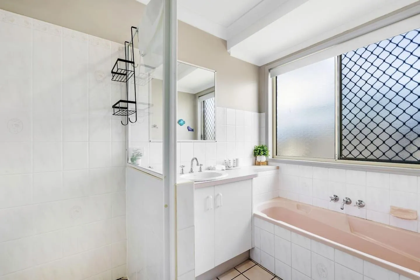 הוילה הרווי ביי 'Wattlebird Lane' Sunny Family-Friendly Abode